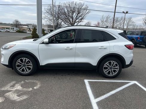 Used 2022 Ford Escape SEL image 4