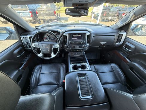 Used 2018 GMC Sierra 1500 SLT image 2
