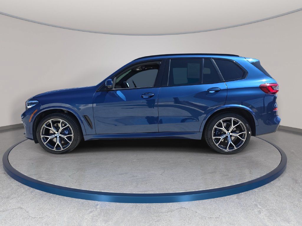 Used 2022 BMW X5 sDrive40i w/ M Sport Package RWD image 9