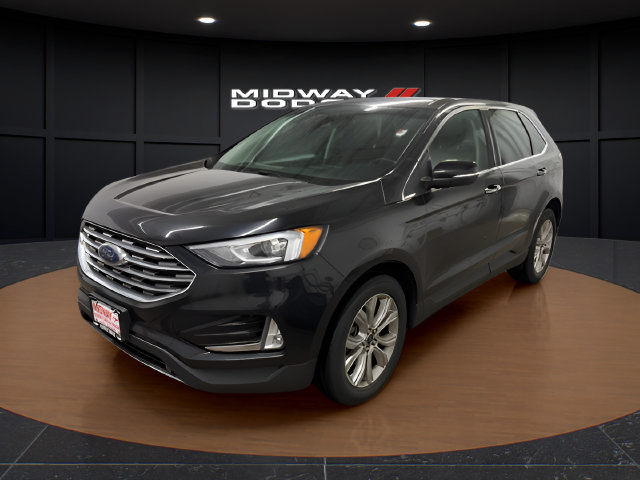 Used 2022 Ford Edge Titanium AWD/4WD image 2