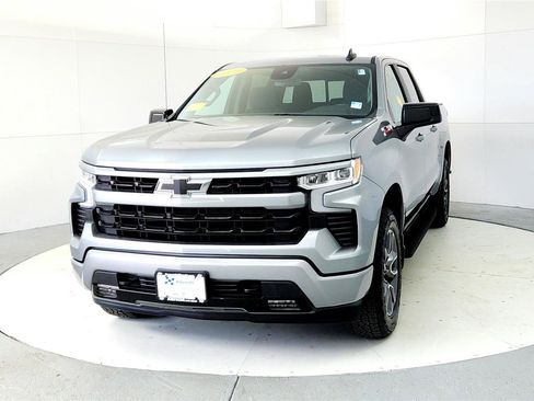 Used 2024 Chevrolet Silverado 1500 RST w/ Convenience Package II image 2