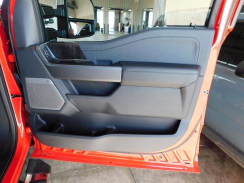 New 2026 Ford F250 Lariat w/ Chrome Package image 12