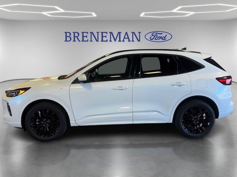 Certified 2023 Ford Escape ST-Line Elite AWD/4WD image 9
