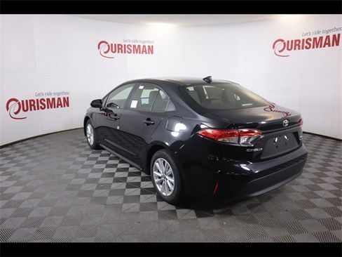 Used 2026 Toyota Corolla LE w/ LE Premium Package image 8