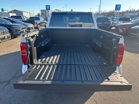 New 2026 Toyota Tacoma SR5 image 7