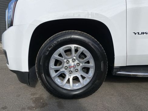Used 2019 GMC Yukon XL SLT AWD/4WD image 11