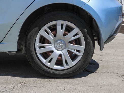 Used 2013 MAZDA MAZDA2 Sport FWD image 8