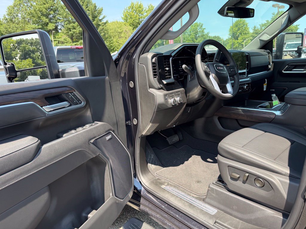 New 2026 GMC Sierra 2500 SLT w/ SLT Premium Package AWD/4WD image 22