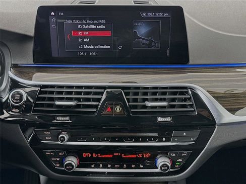 Used 2019 BMW 530i xDrive w/ Convenience Package image 15