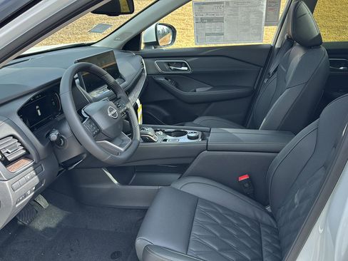 New 2026 Nissan Rogue Platinum w/ Platinum Premium Package AWD/4WD image 8