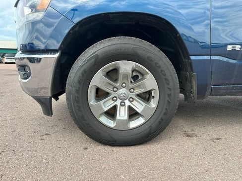 Used 2023 RAM 1500 Laramie AWD/4WD image 40