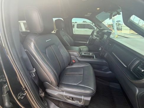 Used 2023 Ford Expedition Max Platinum RWD image 9