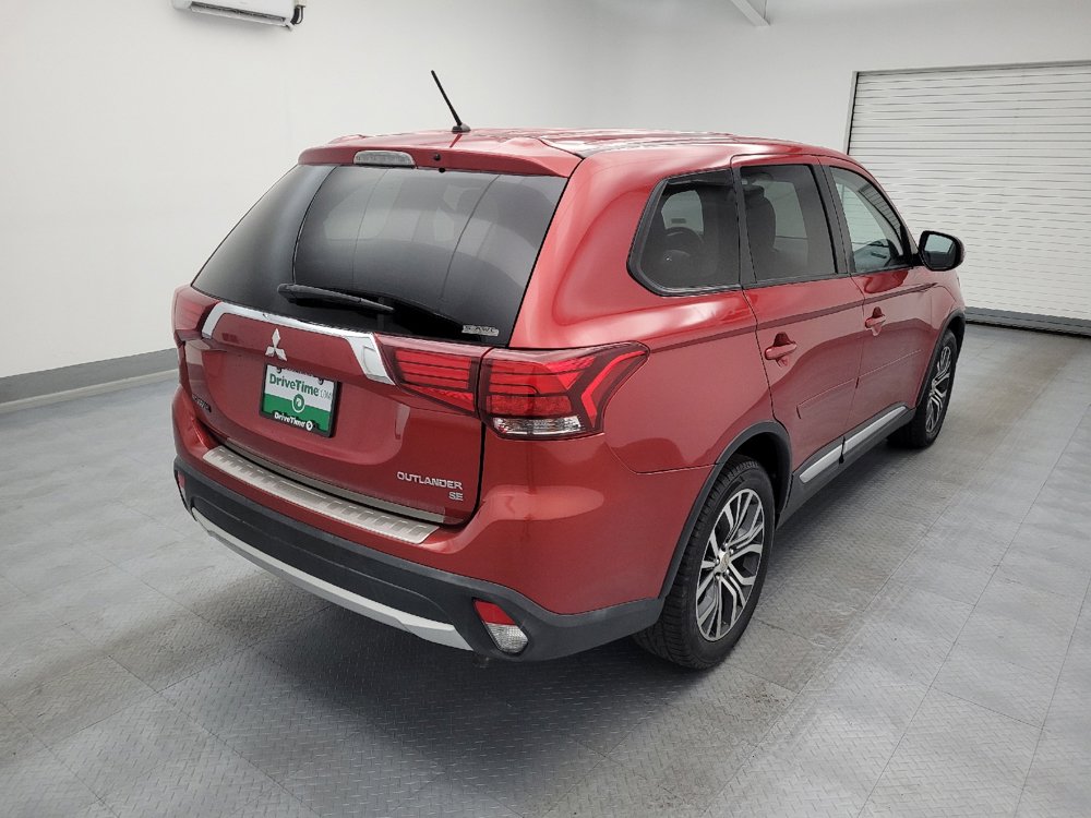 Used 2016 Mitsubishi Outlander SE AWD/4WD image 9