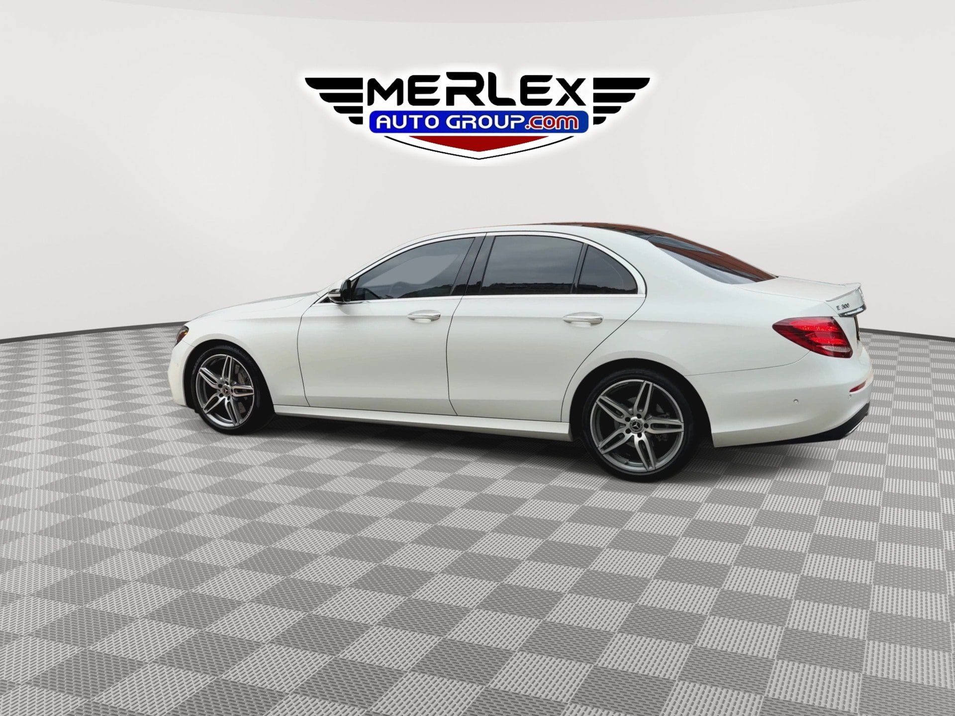 Used 2019 Mercedes-Benz E 300 w/ Premium 1 Package image 6