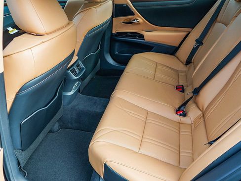 New 2025 Lexus ES 350 ES 350 Luxury image 21