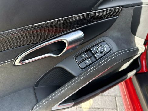 Used 2024 Porsche 718 Boxster GTS RWD image 16