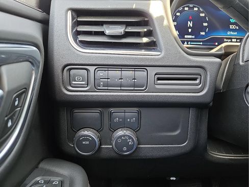 Used 2024 Chevrolet Tahoe Premier RWD image 20