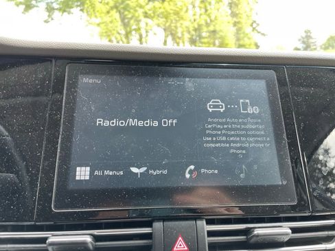 Used 2020 Kia Niro Touring FWD image 15