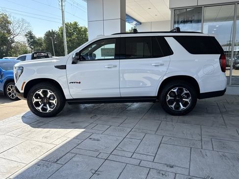 New 2026 GMC Yukon AT4 Ultimate AWD/4WD image 13