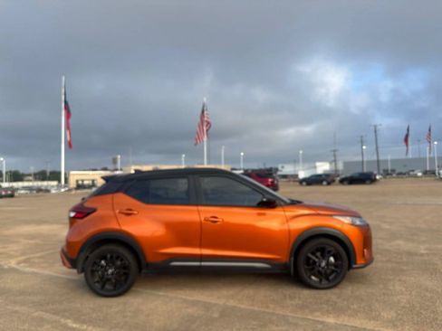 Used 2023 Nissan Kicks SR w/ SR Premium Package FWD image 22