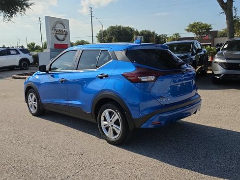 Certified 2025 Nissan Kicks Play S FWD image 6