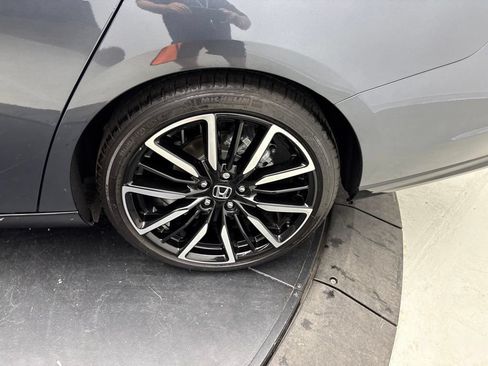 Used 2024 Honda Accord Touring image 17