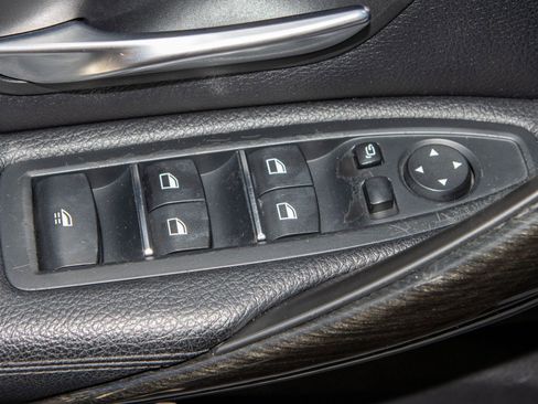 Used 2018 BMW 430i Convertible image 27