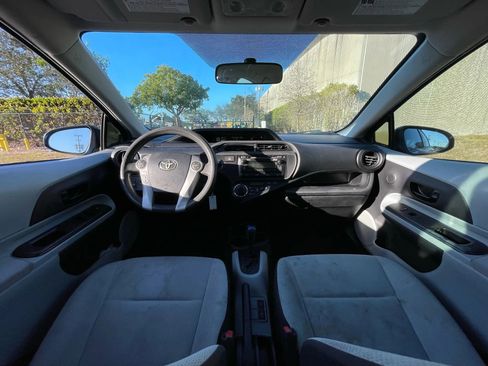 Used 2012 Toyota Prius C One image 22