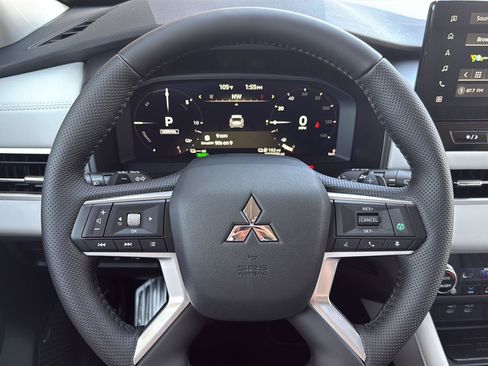 New 2026 Mitsubishi Outlander SEL AWD/4WD image 15