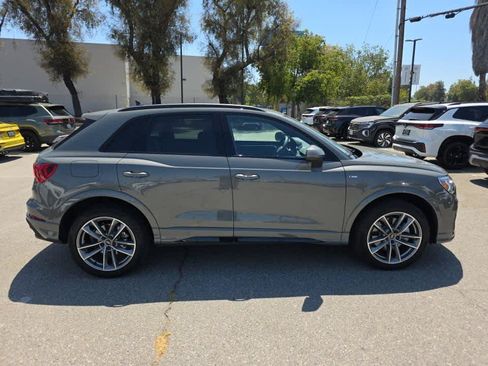 Used 2023 Audi Q3 2.0T Premium w/ Black Optic Sport Package AWD/4WD image 7