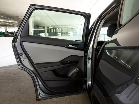 Used 2023 Volkswagen Taos S image 21