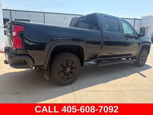 Used 2022 Chevrolet Silverado 2500 LTZ w/ LTZ Plus Package AWD/4WD image 3