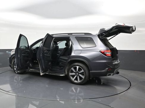 Used 2024 Honda Pilot Elite image 30