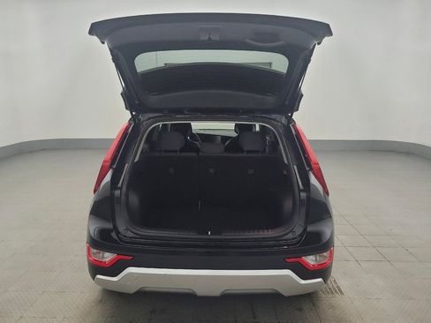 Used 2023 Kia Niro LX FWD image 29