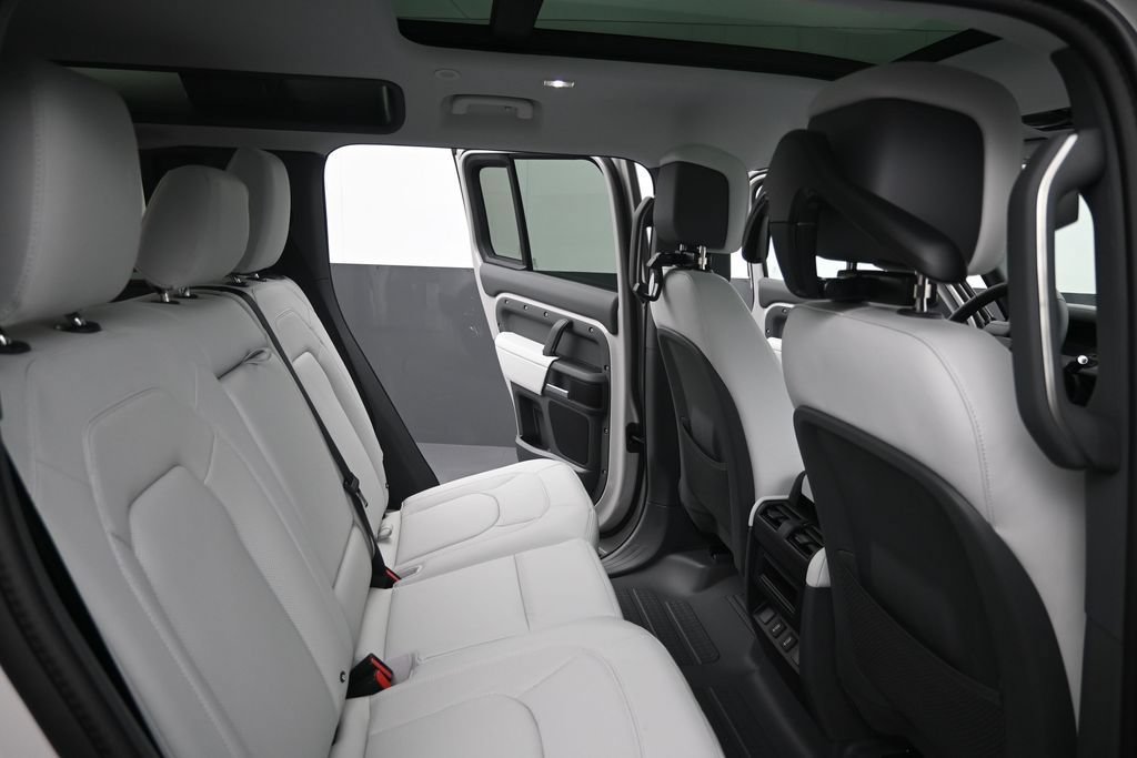 New 2026 Land Rover Defender 110 S AWD/4WD image 14