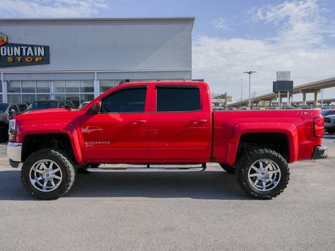 Used 2018 Chevrolet Silverado 1500 LT AWD/4WD image 14