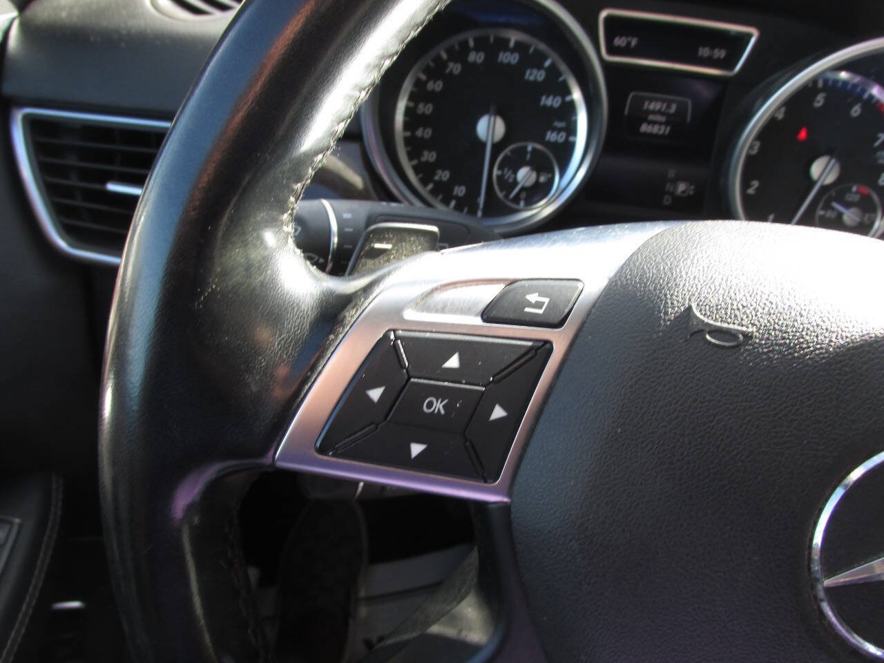 Used 2015 Mercedes-Benz ML 350 4MATIC image 57