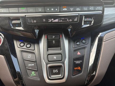 Used 2026 Honda Odyssey Elite image 37