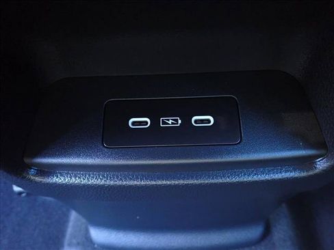 Used 2025 Honda CR-V EX-L image 11