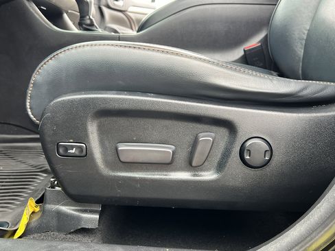 Used 2018 Toyota Highlander XLE image 15