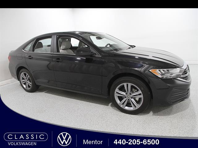 Certified 2023 Volkswagen Jetta SE FWD image 1