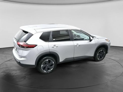 Used 2024 Nissan Rogue SV AWD/4WD image 48