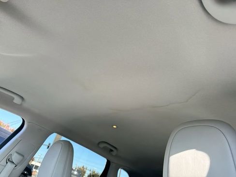 Used 2020 Jeep Cherokee Limited w/ Technology Group image 22