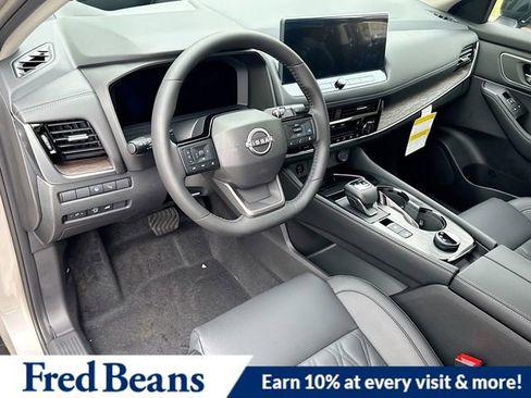 New 2026 Nissan Rogue Platinum image 6