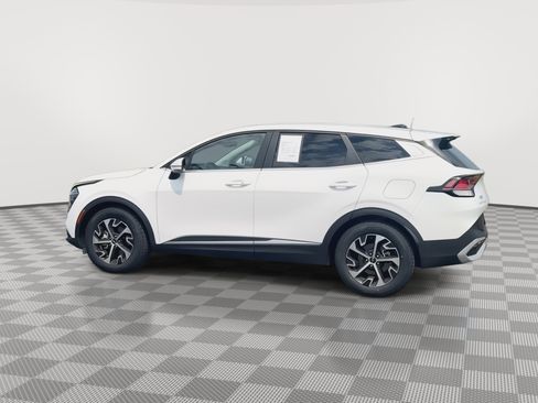 Used 2024 Kia Sportage EX FWD image 6