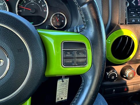 Used 2012 Jeep Wrangler Unlimited Sport image 19