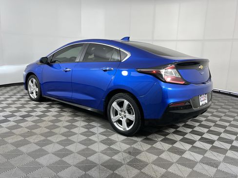 Used 2018 Chevrolet Volt LT w/ LT Driver Confidence Package image 3