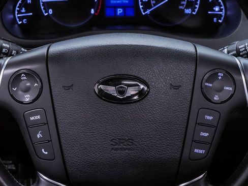 Used 2013 Hyundai Genesis 3.8 w/ Premium Pkg image 20