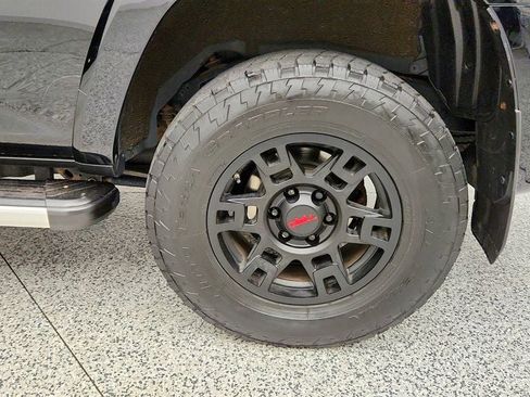 Used 2020 Toyota 4Runner TRD Pro AWD/4WD image 9