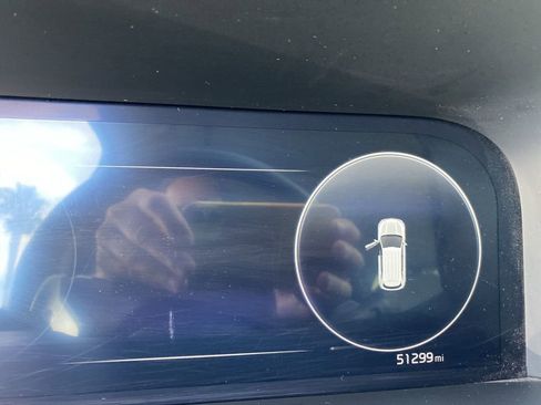 Used 2023 Kia Sorento SX Prestige w/ Panoramic Sunroof Package image 3